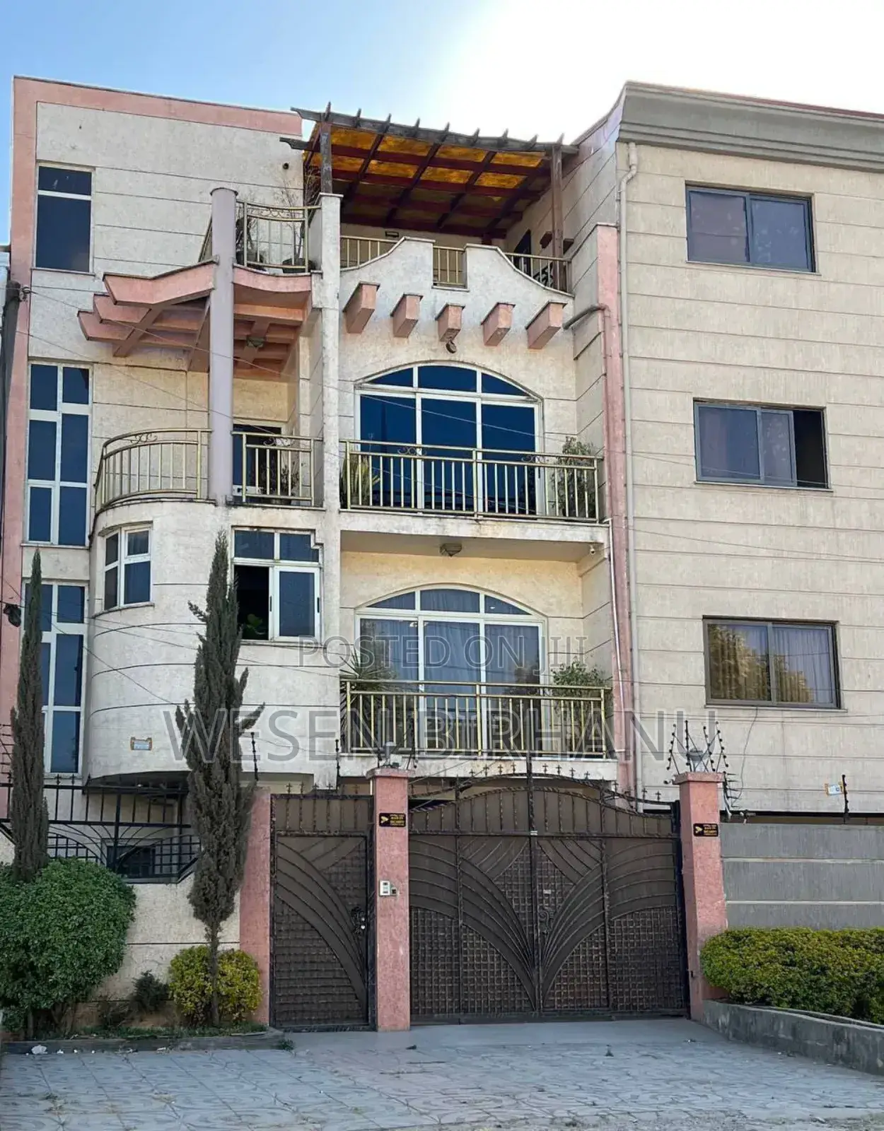 6bdrm House in የ ግል ቤት, Addis Ketema for sale