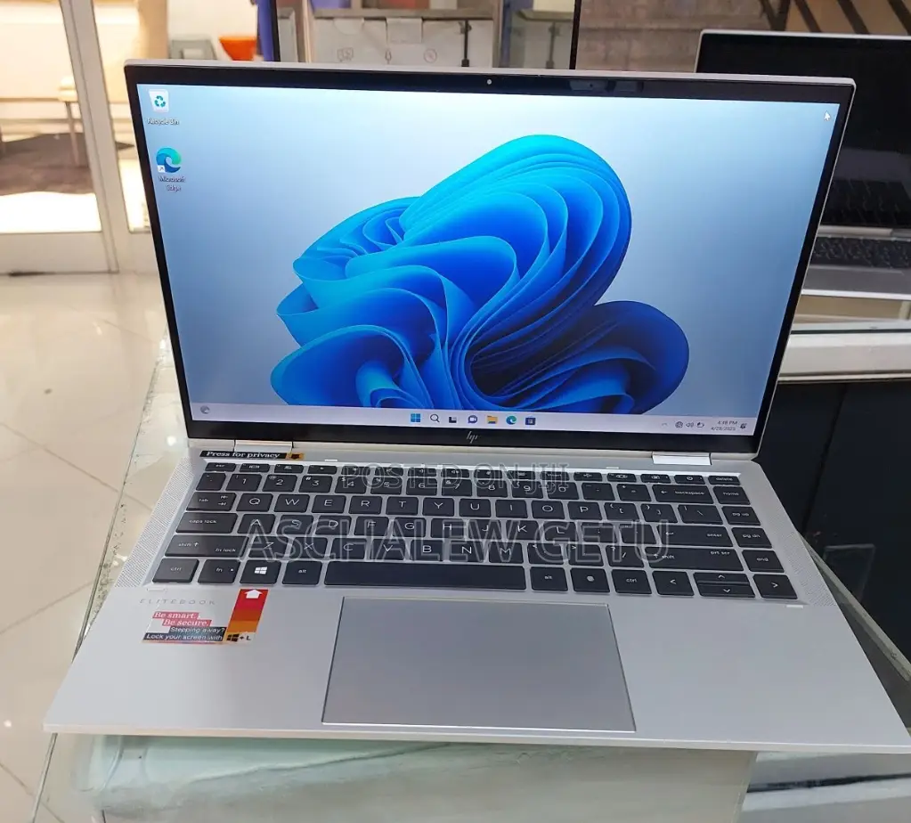 New Laptop HP Spectre 16GB Intel Core I7 SSD 512GB