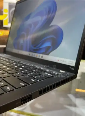 New Laptop Lenovo ThinkPad T14s G4 32GB Intel Core I7 SSD 512GB