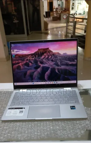 New Laptop HP Envy X360 8GB Intel Core I7 SSD 512GB