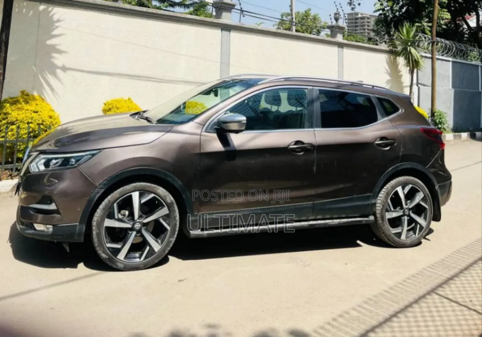 Nissan Qashqai 2017 Brown