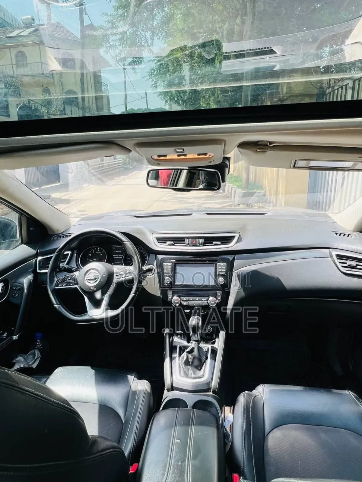 Nissan Qashqai 2017 Brown