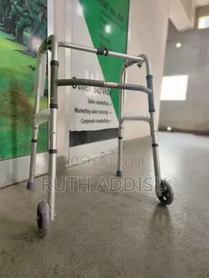 Walker黨派walker我有walker骨折walker凳上walker米飯walker姒趯益walker New