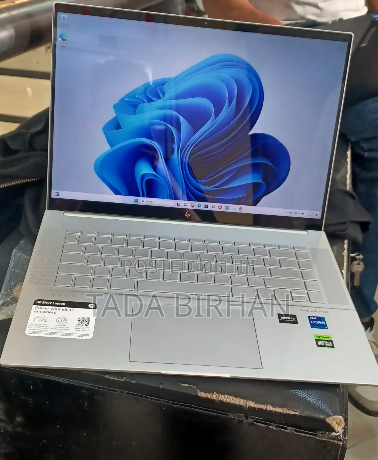 New Laptop HP Envy 13 16GB Intel Core I7 SSD 1T