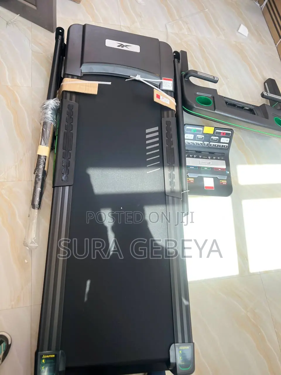 ምርጥ Home ትሬድሚል በተመጣጣኝ ዋጋ(Reebok Fr20 Treadmills)