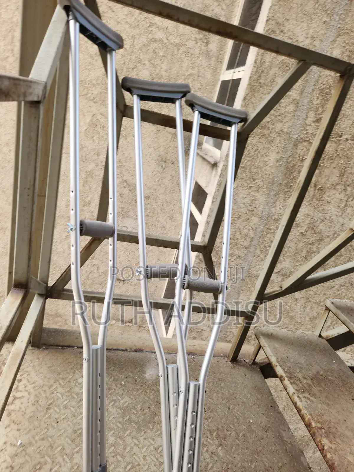 Crutches黨籍crutches半個crutches太空crutches當地crutches Axillary