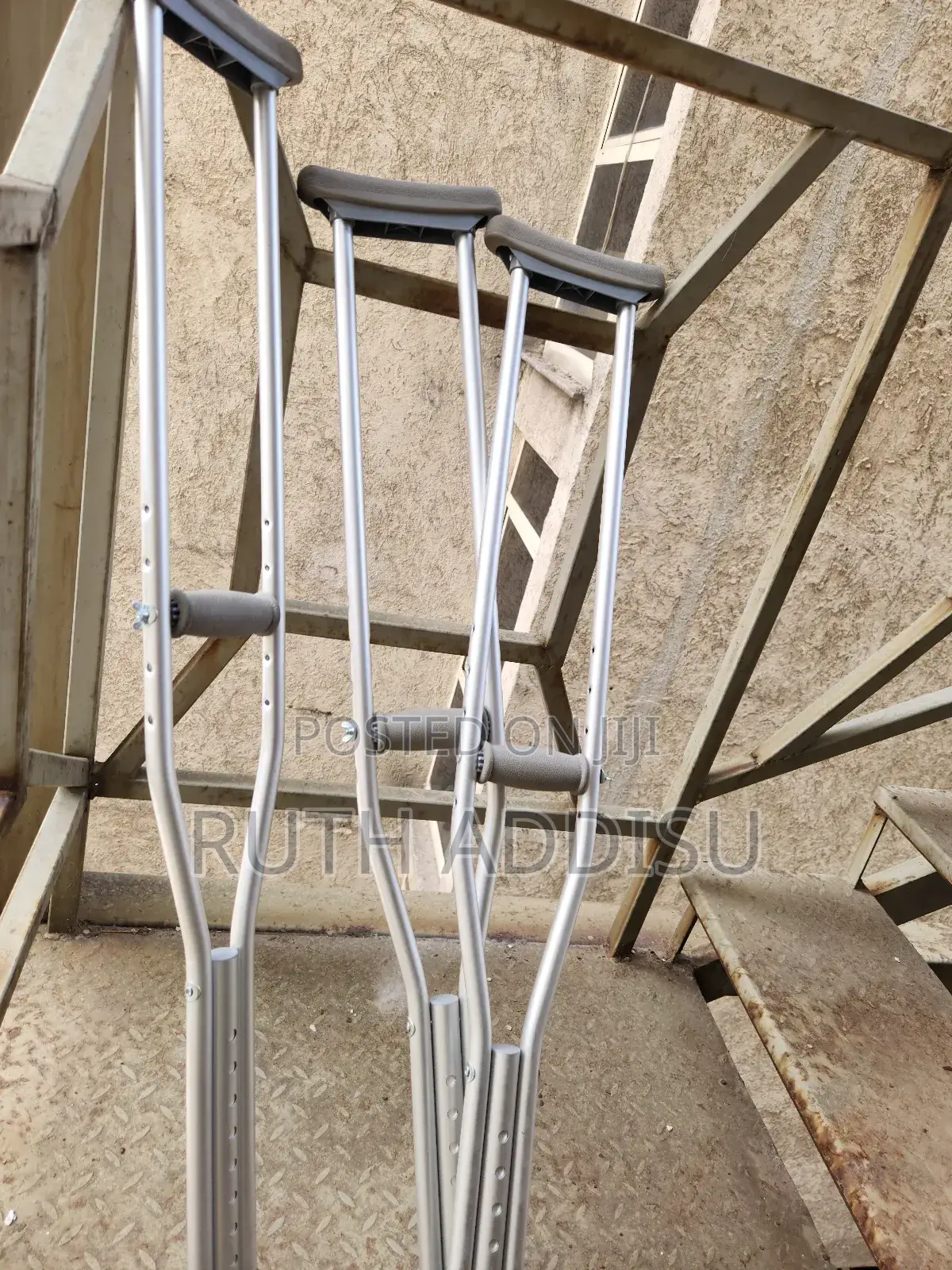 Crutches黨籍crutches半個crutches太空crutches當地crutches Axillary