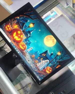 Desktop Computer Dell OptiPlex 3050 4GB Intel Core I5 HDD 500GB