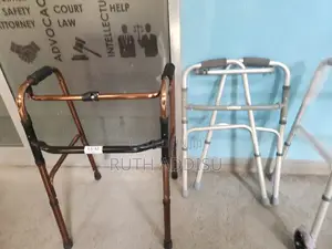 Walker半島walker骨折walker在場walker走了walker惸艶walker㜰椘walker New