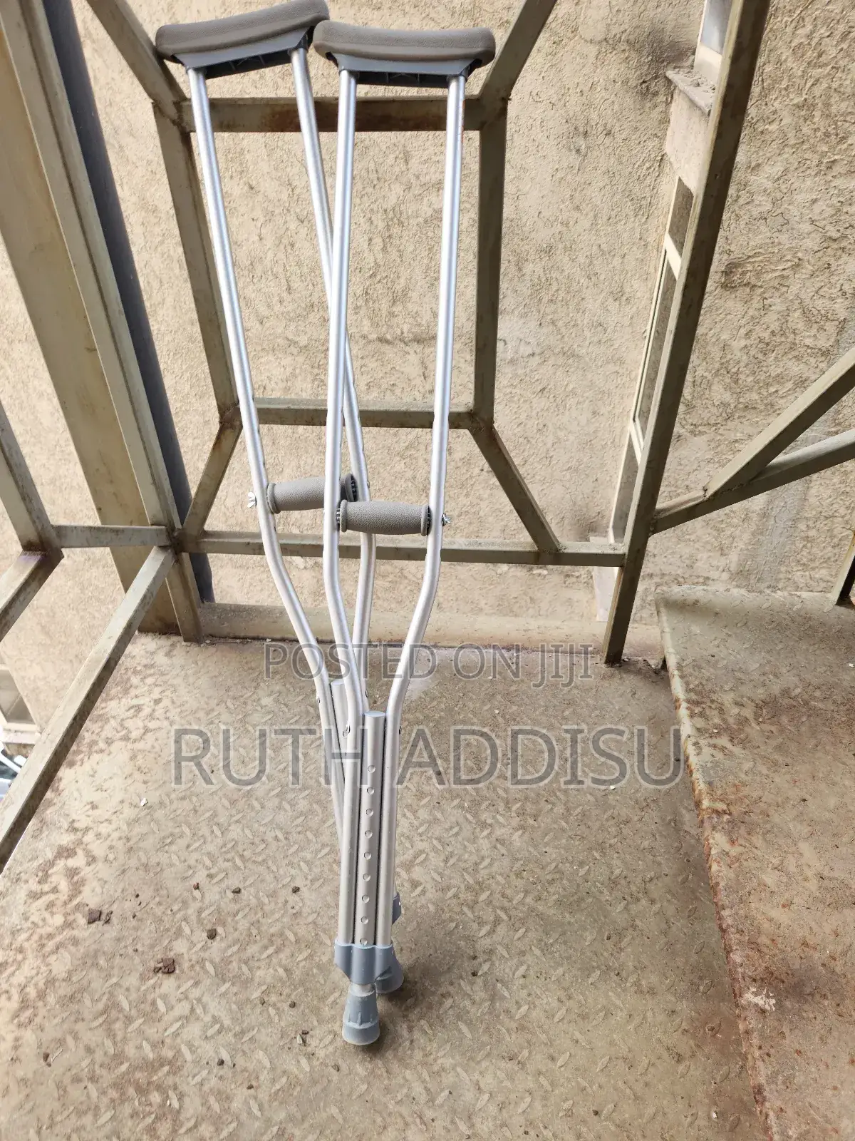 Crutches營造crutches與會crutches才華crutches鬥法crutches半年crutches