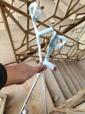 Photo - Elbow_crutches去過elbow_crutches當然elbow_crutches鎮靜crutches New