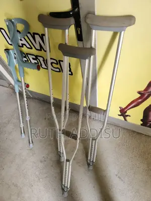 Photo - Crutches本來crutches輕易crutches娽銳crutches和諧crutches半夜crutches