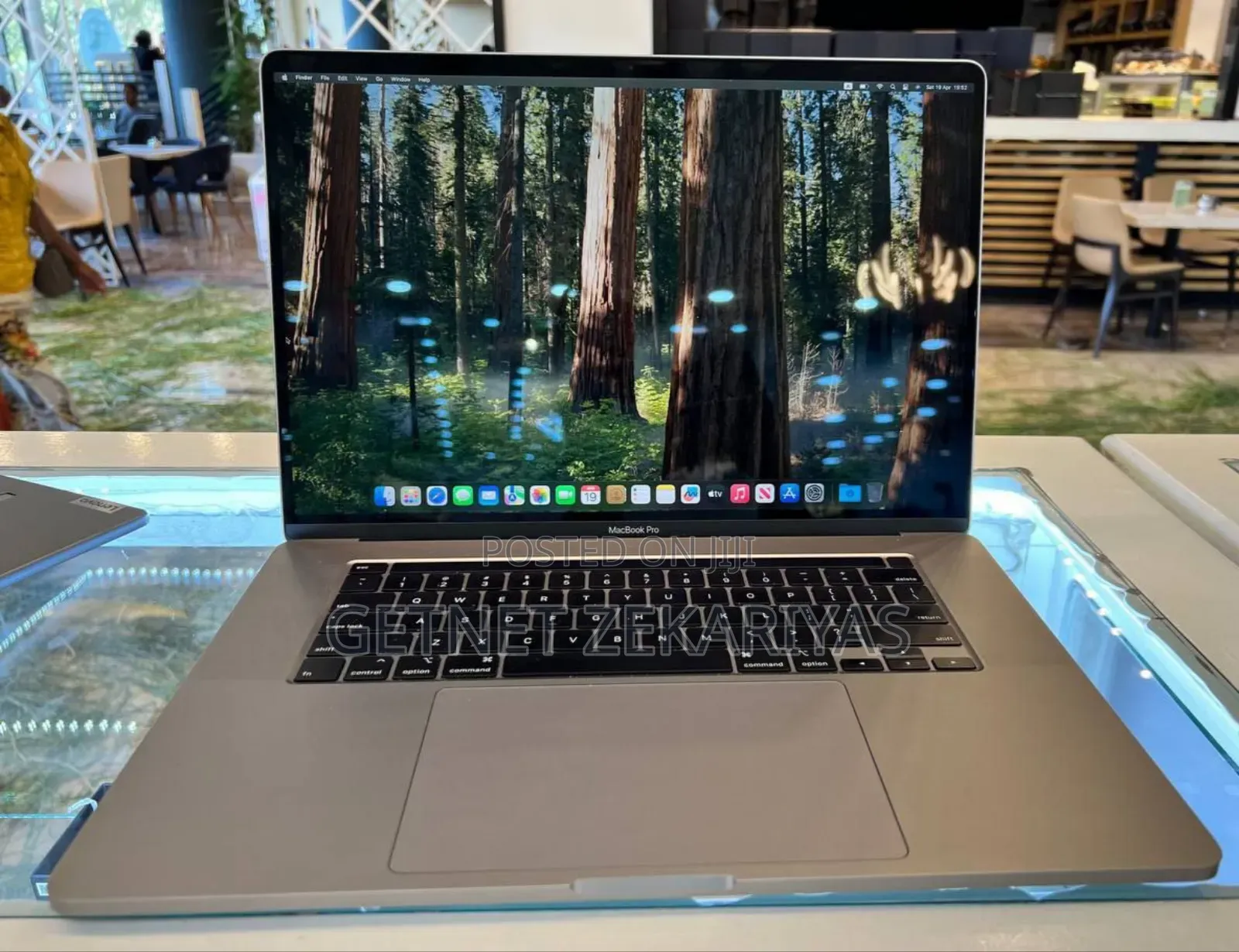 New Laptop Apple MacBook Pro 2018 32GB Intel Core I9 SSD 512GB
