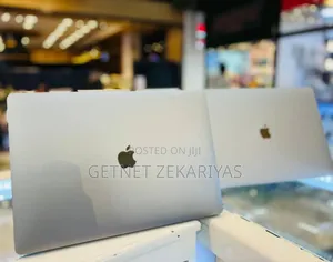 New Laptop Apple MacBook Pro 2018 32GB Intel Core I9 SSD 512GB