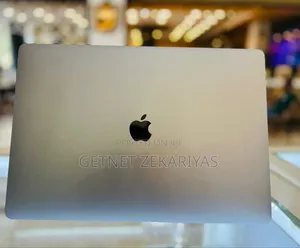 New Laptop Apple MacBook Pro 2017 16GB Intel Core I7 SSD 512GB