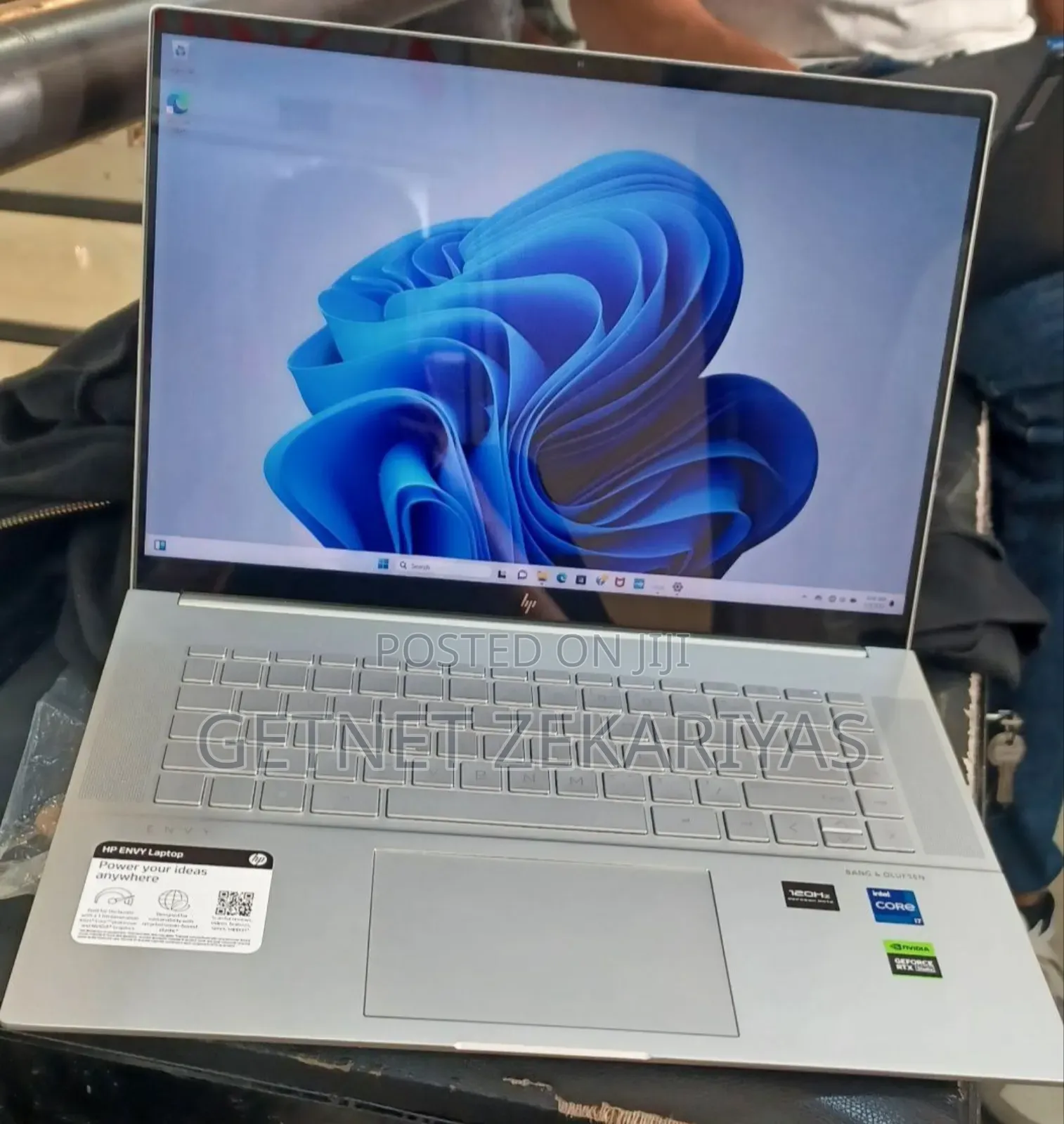 New Laptop HP Envy X360 16GB Intel Core I7 SSD 1T