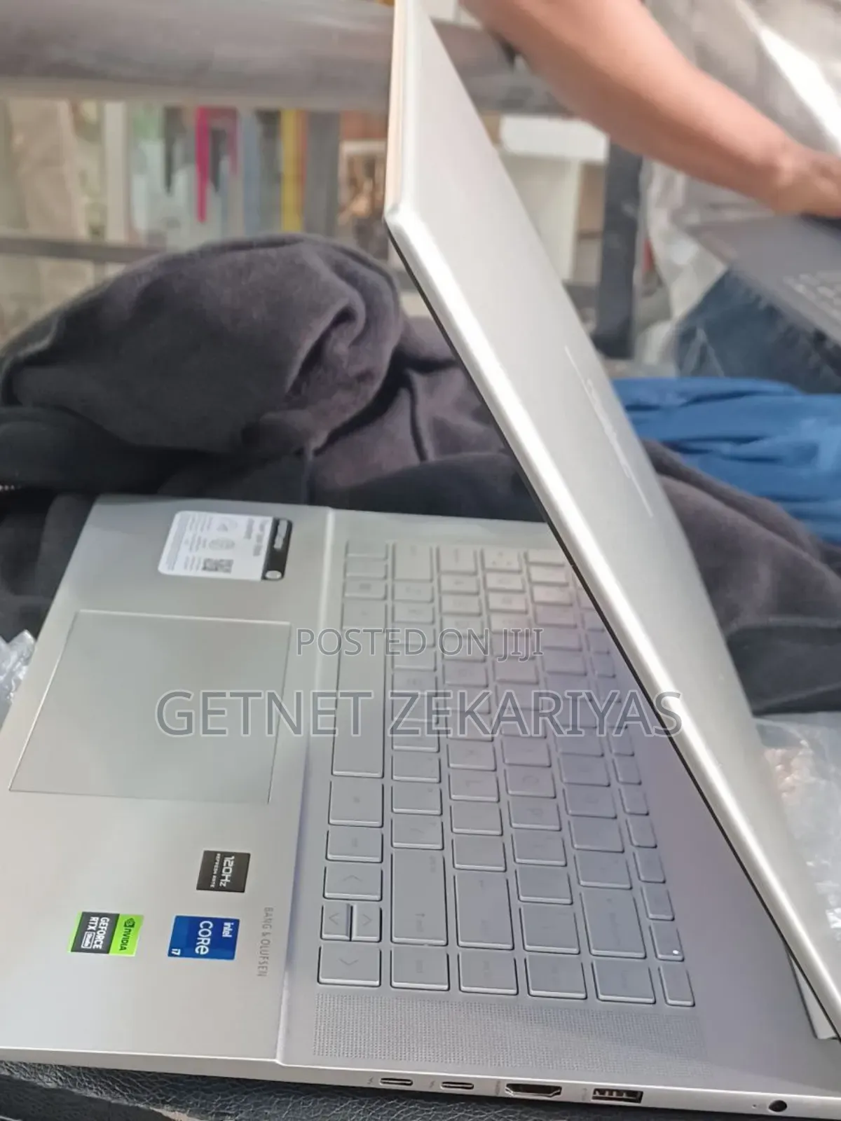 New Laptop HP Envy X360 16GB Intel Core I7 SSD 1T