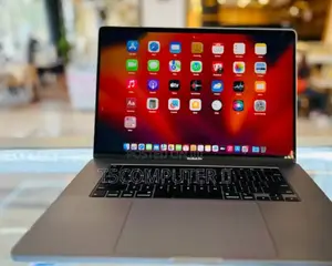 New Laptop Apple MacBook Pro 2019 16GB Intel Core I7 SSD 1T