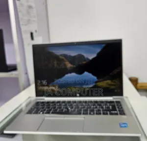 New Laptop HP EliteBook 840 G8 16GB Intel Core I5 SSD 512GB