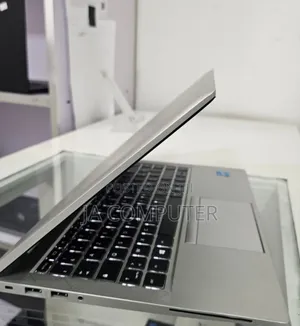 New Laptop HP EliteBook 840 G8 16GB Intel Core I5 SSD 512GB