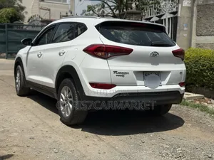 Hyundai Tucson Limited FWD 2018 White