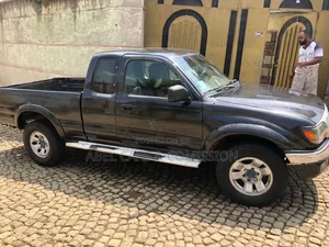 Toyota Tacoma 2004 Black