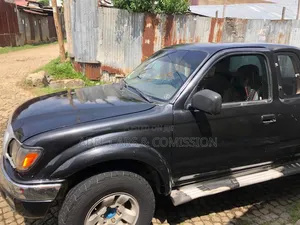 Photo - Toyota Tacoma 2004 Automatic