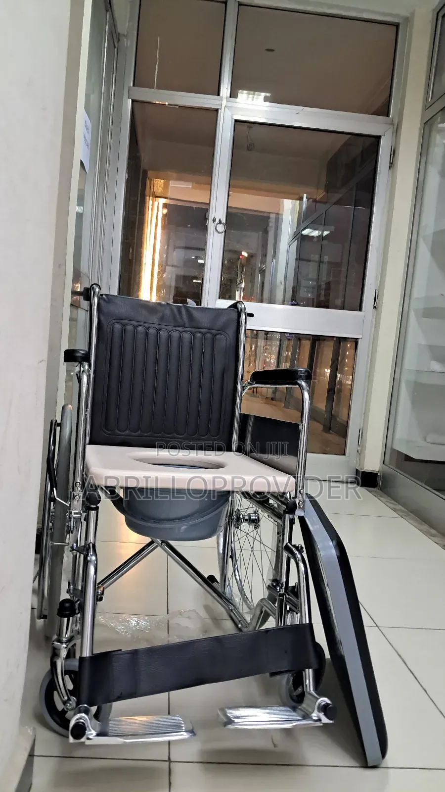 Toilet Wheelchair4wheelchair5wheelchair4wheelchair3wheelchai