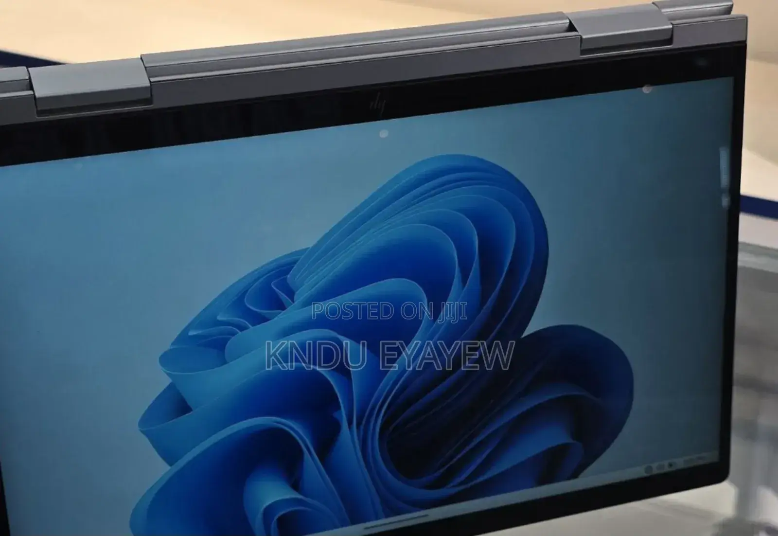 New Laptop HP Envy X360 8GB Intel Core Ultra 5 SSD 1T