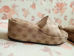 የማጣሪያ ልዩ ቅናሽ !! Brand New Shein Platform Hill