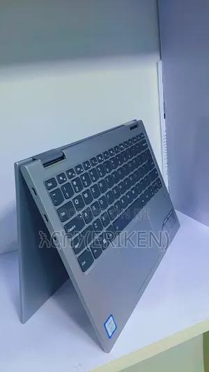 New Laptop Lenovo Yoga 730 8GB Intel Core I5 SSD 256GB