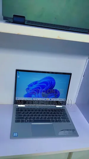 New Laptop Lenovo Yoga 730 8GB Intel Core I5 SSD 256GB