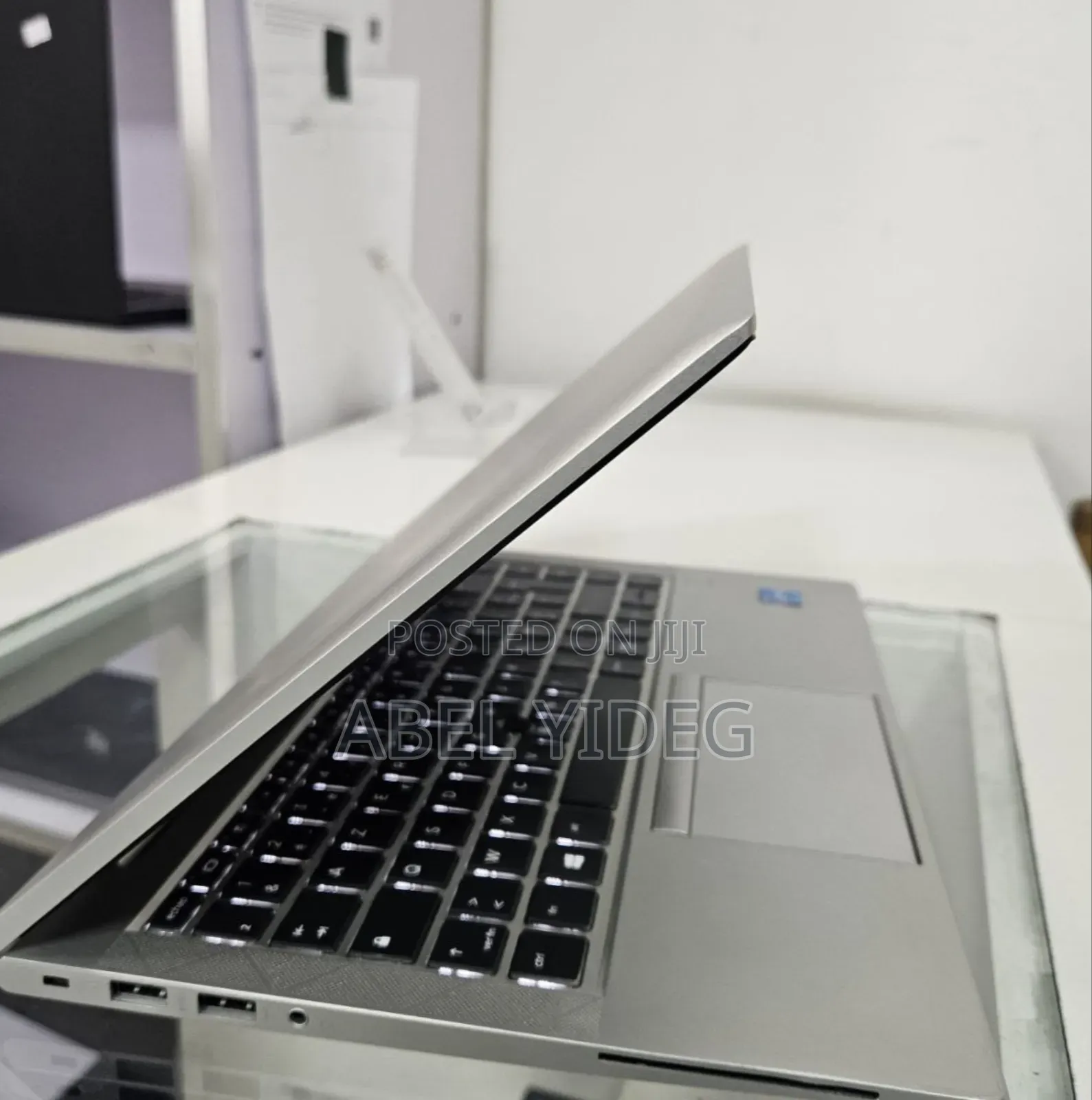 New Laptop HP EliteBook 840 G8 16GB Intel Core I5 SSD 512GB