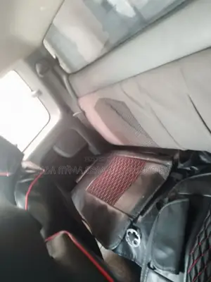 Toyota Hilux 2012 White