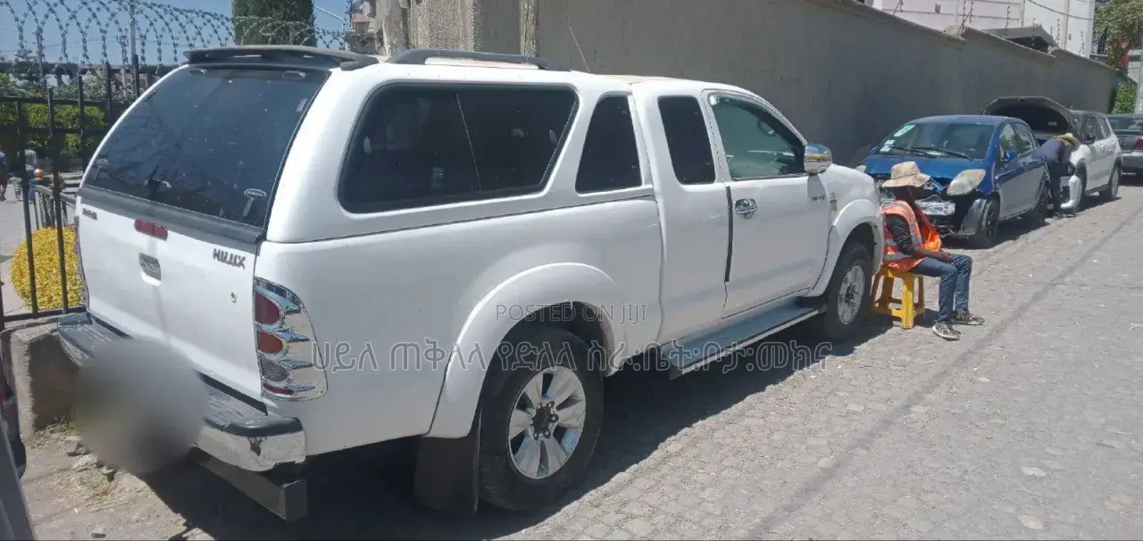 Toyota Hilux 2012 White