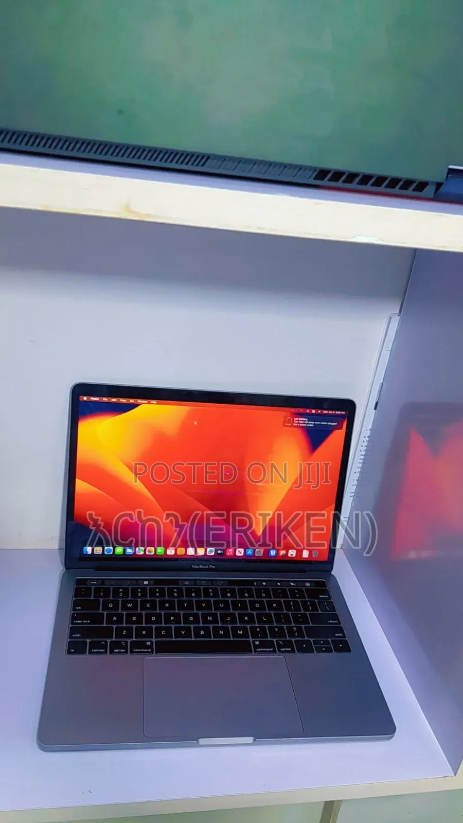 New Laptop Apple MacBook Pro 2019 8GB Intel Core I5 SSD 128GB