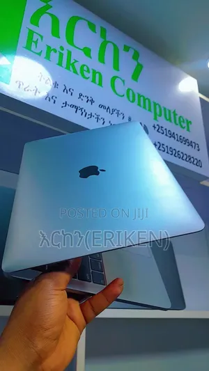 New Laptop Apple MacBook Pro 2019 8GB Intel Core I5 SSD 128GB