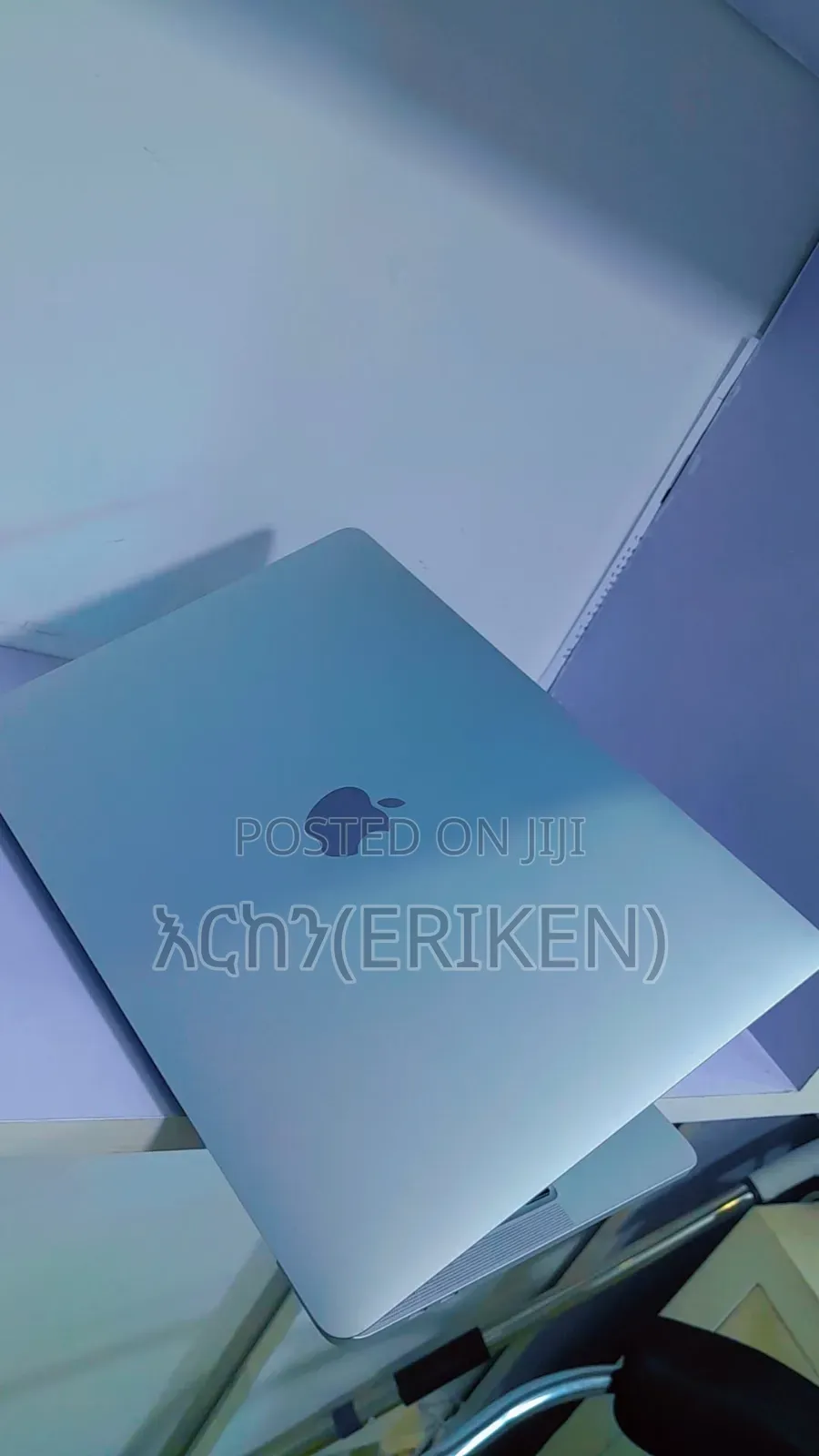 New Laptop Apple MacBook Pro 2022 M2 8GB Apple M2 SSD 512GB