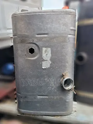 Fuel Tanker for Sino Truck. የሲኖትራክ የናፍጣ ሳልባቲዮ።