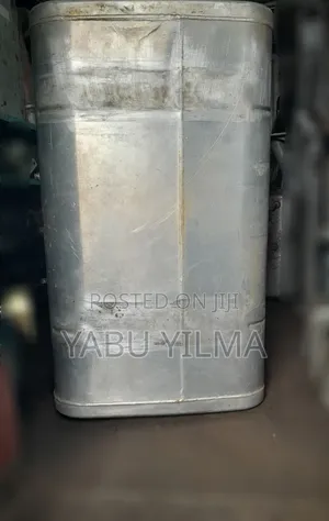 Fuel Tanker for Sino Truck. የሲኖትራክ የናፍጣ ሳልባቲዮ።