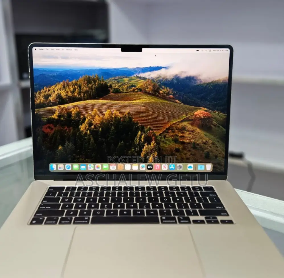 New Apple MacBook Air 2024 M3 13-Inch 8GB Intel Core M3 SSD 256GB