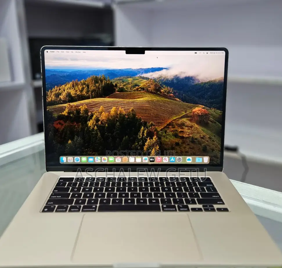 New Apple MacBook Air 2024 M3 13-Inch 8GB Intel Core M3 SSD 256GB