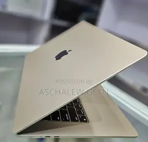 New Apple MacBook Air 2024 M3 13-Inch 8GB Intel Core M3 SSD 256GB