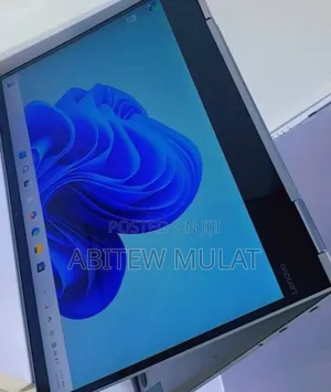 New Laptop Lenovo Yoga 730 8GB Intel Core I5 SSD 256GB