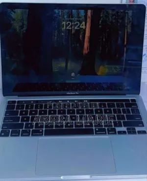 New Laptop Apple MacBook Pro 2022 M2 8GB Apple M2 SSD 512GB