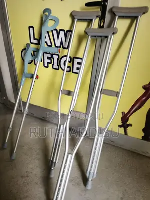 Photo - Crutches半年crutches當中crutches太陽crutches鬥志crutches才華crutches