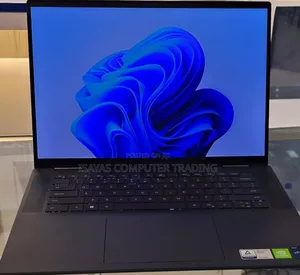 New Laptop Dell 16GB Intel Core I7 SSD 512GB