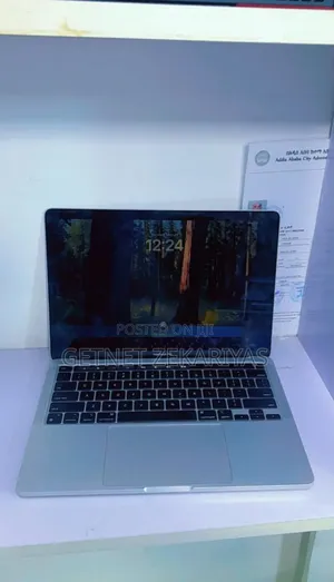 New Laptop Apple MacBook Pro 8GB Apple M2 SSD 512GB