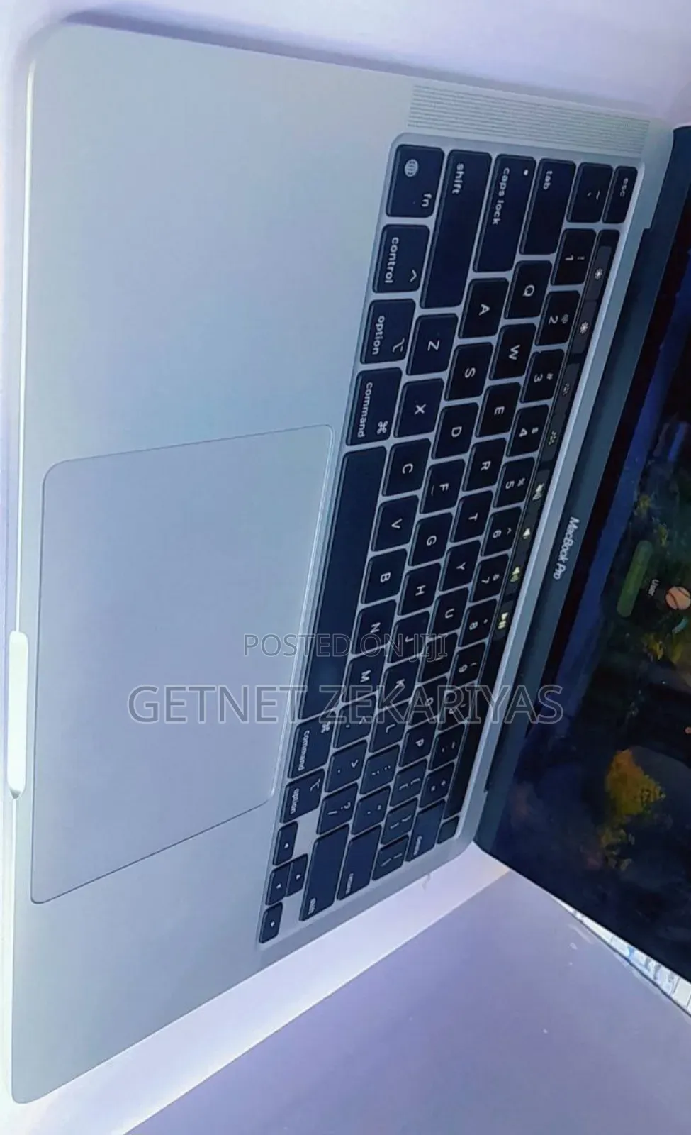 New Laptop Apple MacBook Pro 8GB Apple M2 SSD 512GB