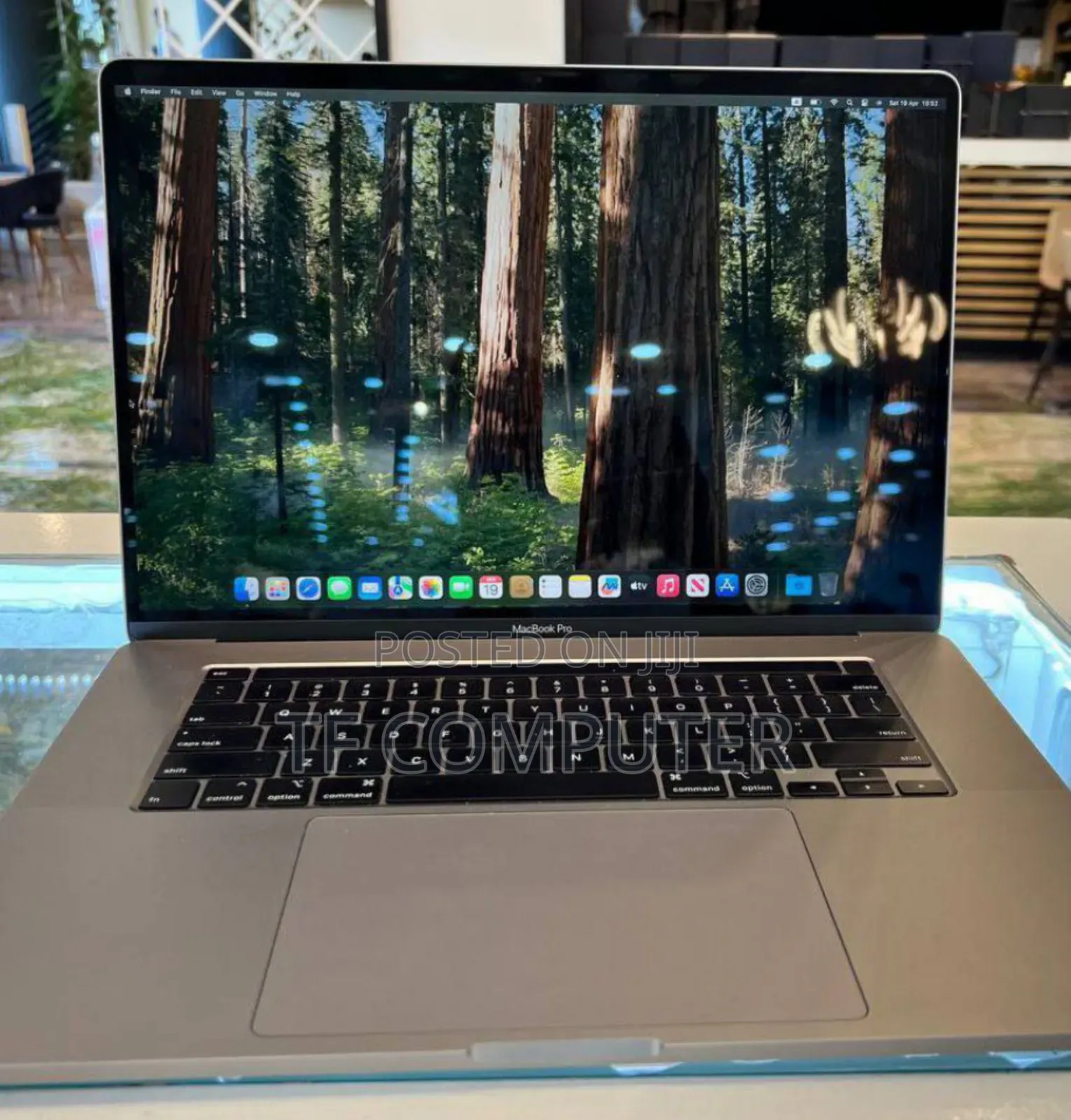 New Laptop Apple MacBook Pro 2018 32GB Intel Core I9 SSD 512GB